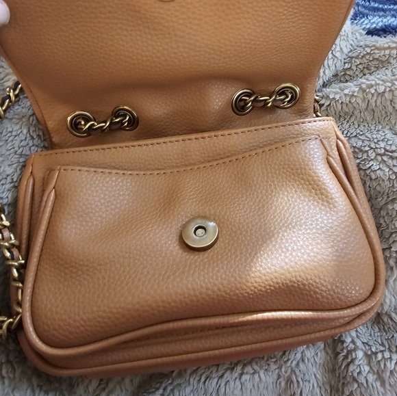 NWT GUESS BECI CROSSBODY - Picture 4 of 9